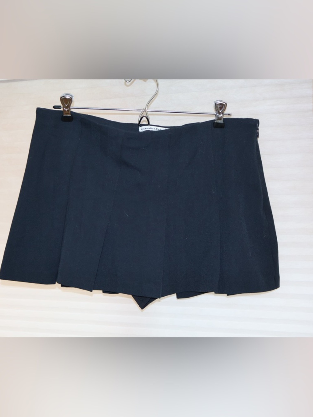 Abercrombie Black Pleated Mini Skort